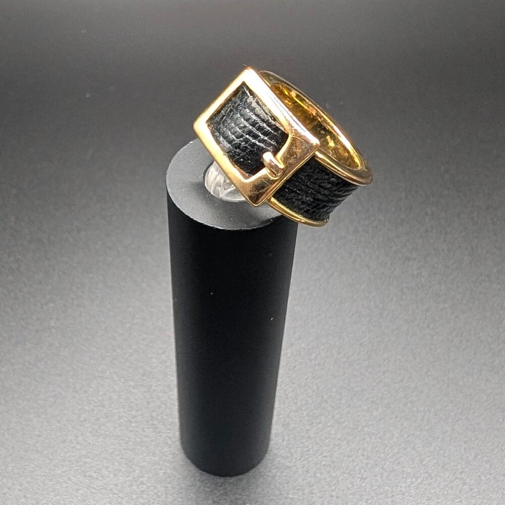 BCBGMaxAzria Belt Buckle Black Leather ring - size 5.5 - Contemporary Design